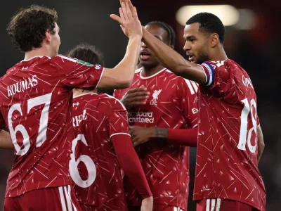 Tottenham odpada z Pucharu Ligi po porażce 1:3 na Anfield